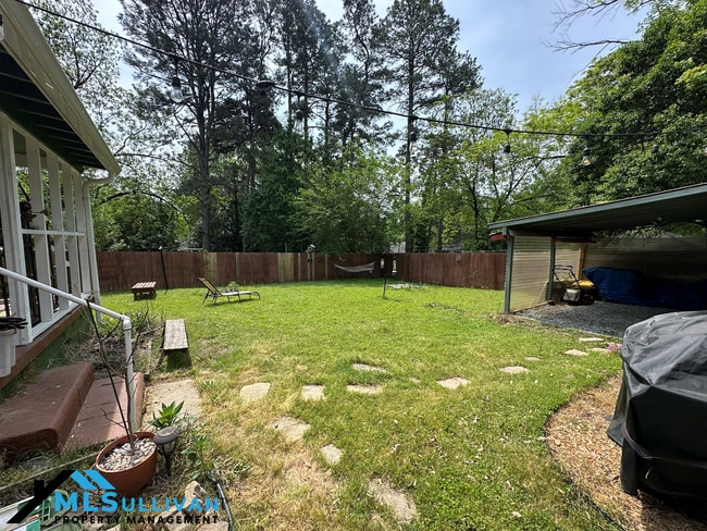 Photo - 1516 London Cir