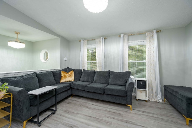 Photo - 4348 Bradley Dr SW