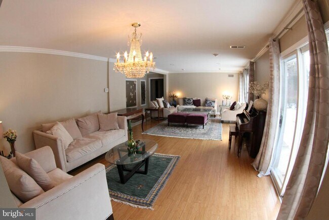 Photo - 1542 Crowell Rd