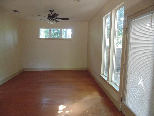 Photo - 4406 Bennett Ave