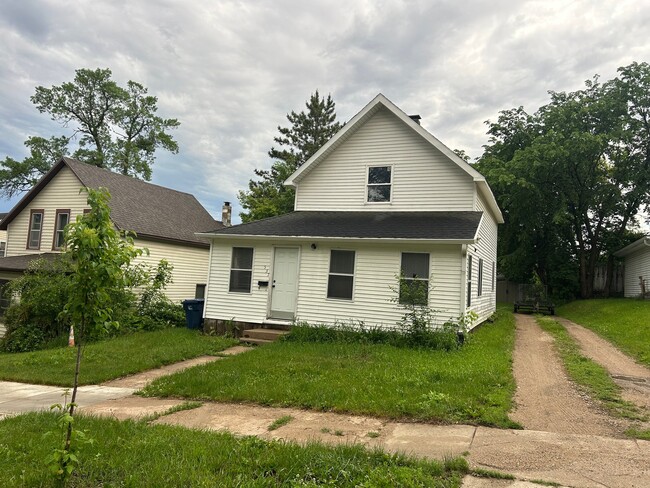 Photo - 537 W Linden St