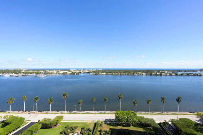 Building Photo - 1801 S Flagler Dr Unit Ph11 Rental