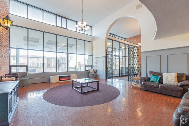 Salon - Queensbury Court