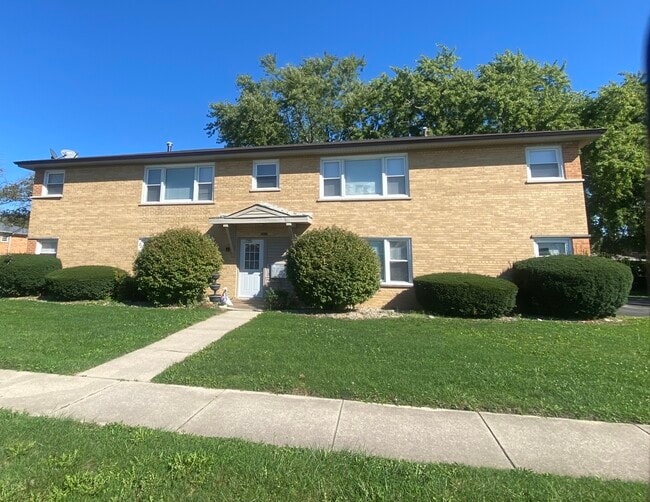Building Photo - 18231 Morgan Ave