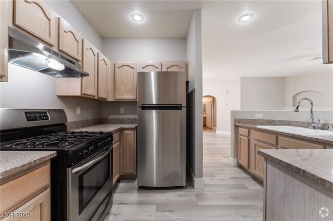 Building Photo - 1705 Hills of Red Dr Unit 204 Rental