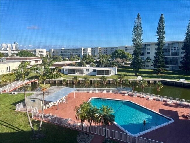 Photo - 2855 Leonard Dr Unit H202