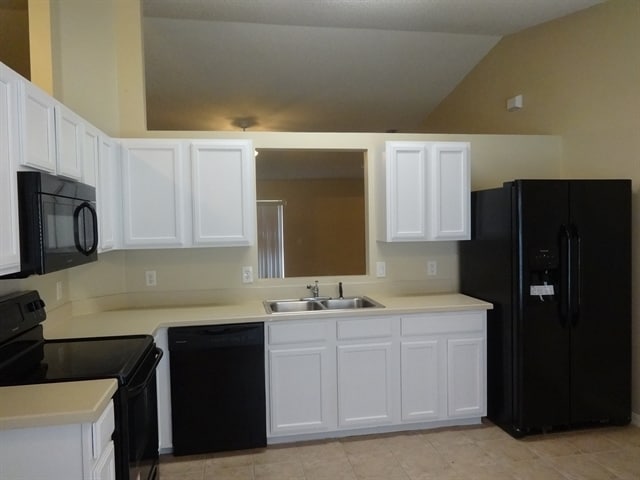 Photo - 1142 Jaslo St SE