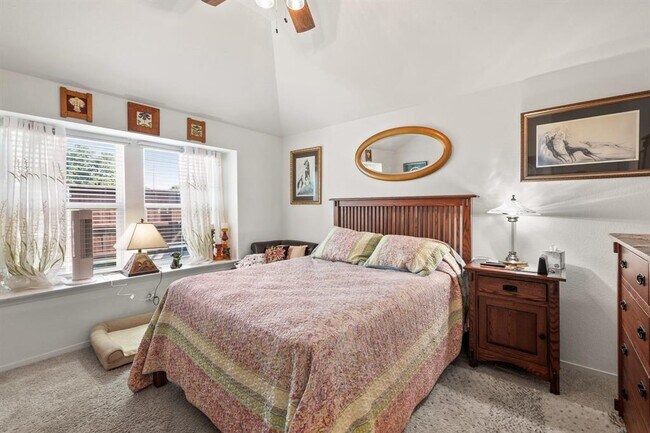 Photo - 128 Riverhill Dr