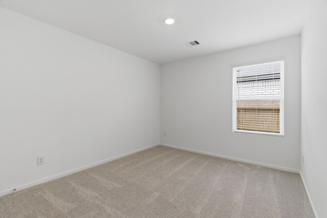 Photo - 1538 Golden Iris Dr