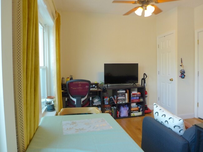 Photo - 263 Elm St