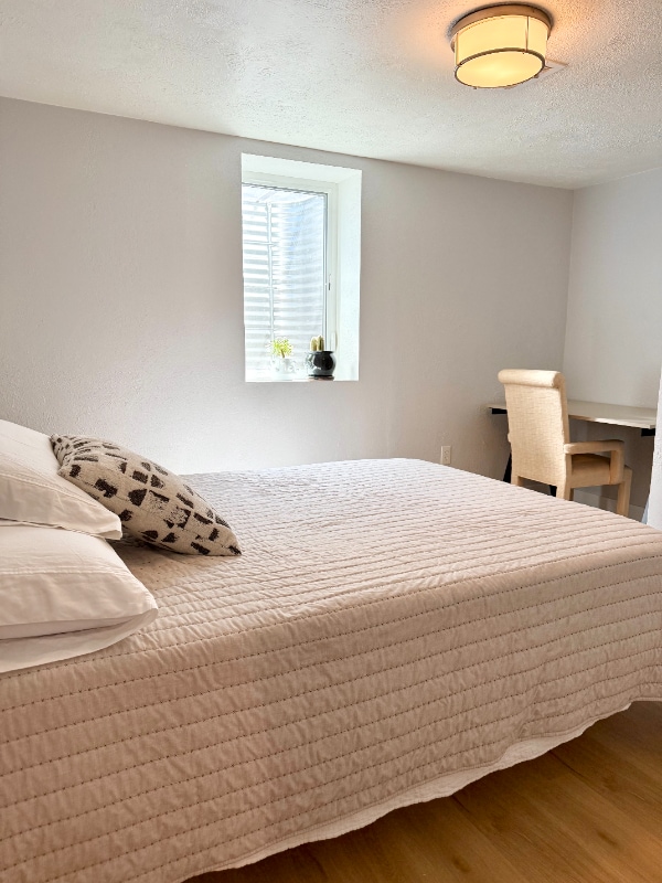 Photo - 6025 Urban St