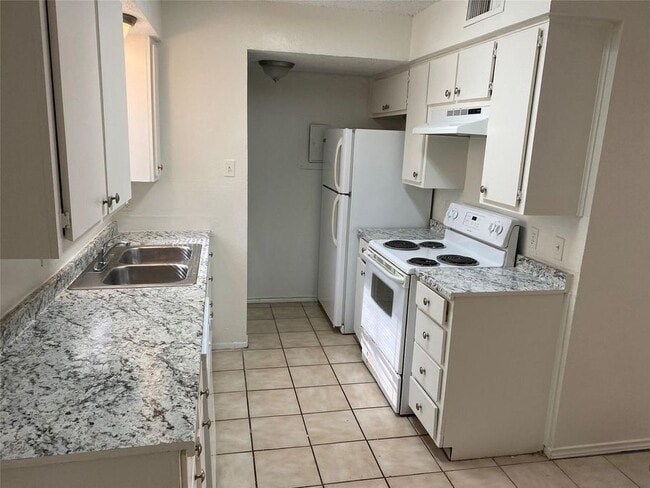 Photo - 4936 Diaz Ave Unit 6