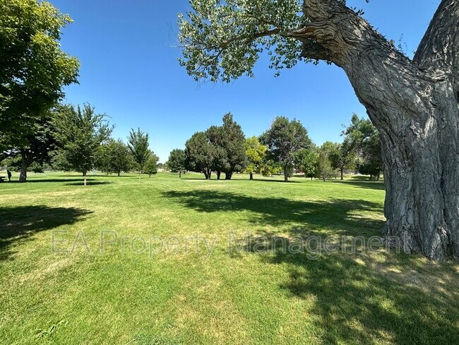 Photo - 3524 Cuervo Dr NE