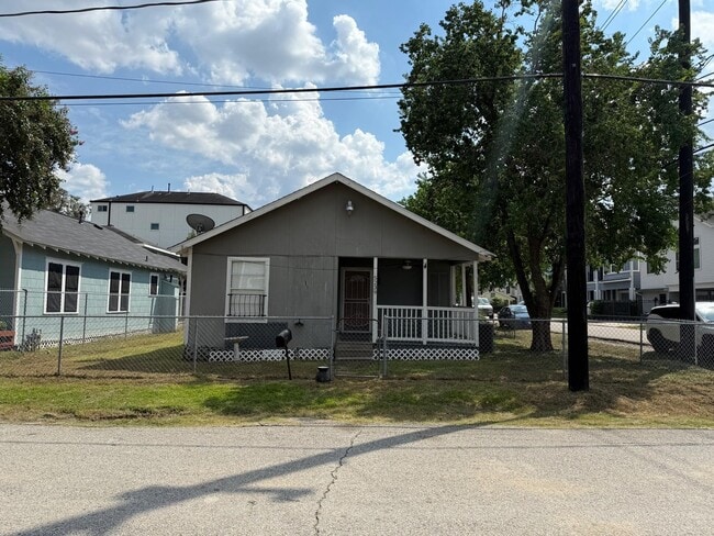 Photo - 5239 Kiam St