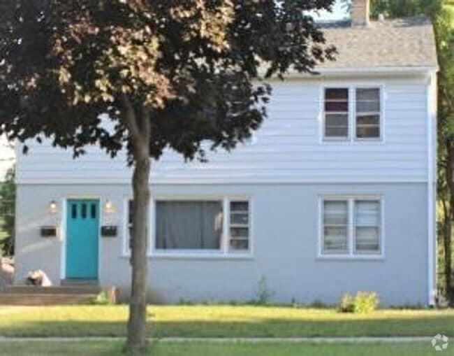 Building Photo - Villard Ave - 8129-31 W Unit UPPER Rental