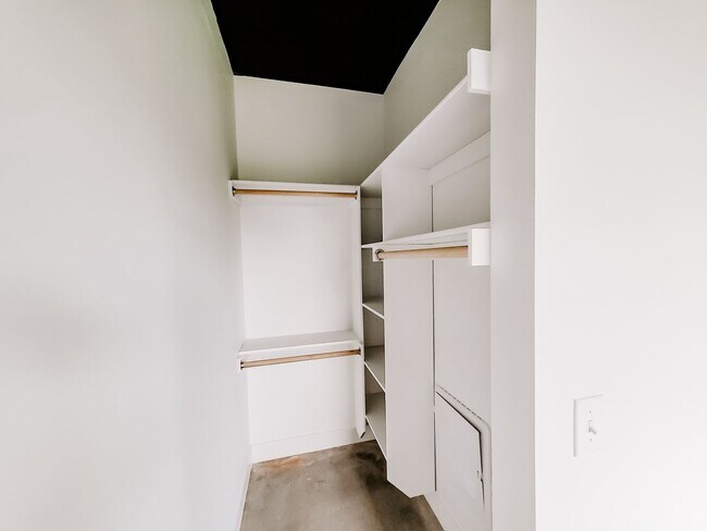 Photo - Industrial Studio Apartment near Downtown! Unit D505