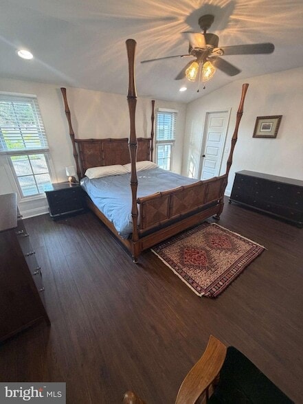 Photo - 209 Prince Edward St