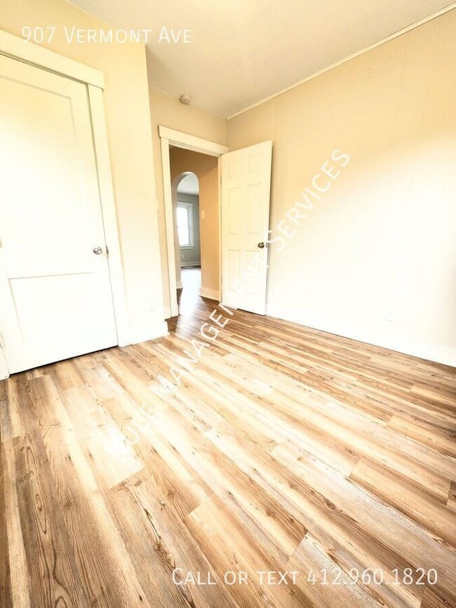 Photo - 907 Vermont Ave