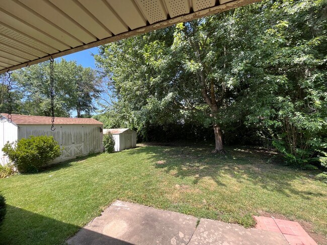 239 S Monte Vista Ave