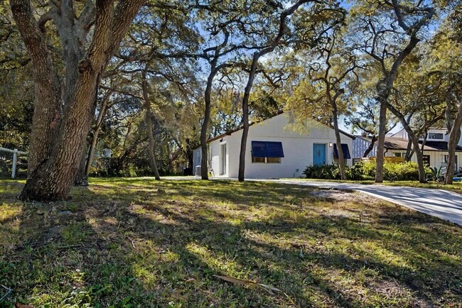 Photo - 235 Boulevard Des Pins