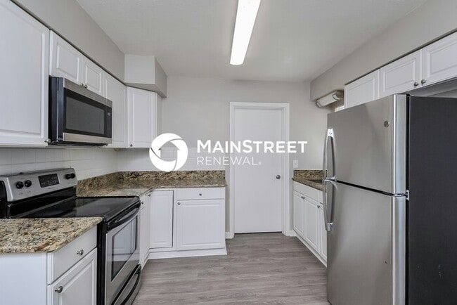 4 Bedroom Pet-Friendly Home in Winter Haven, FL with Main Street Renewal