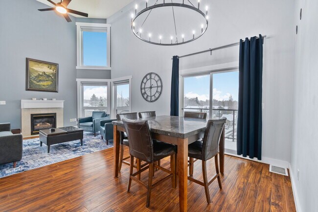 Photo - 7951 96 St NW Unit Luxury Condo off Whyte