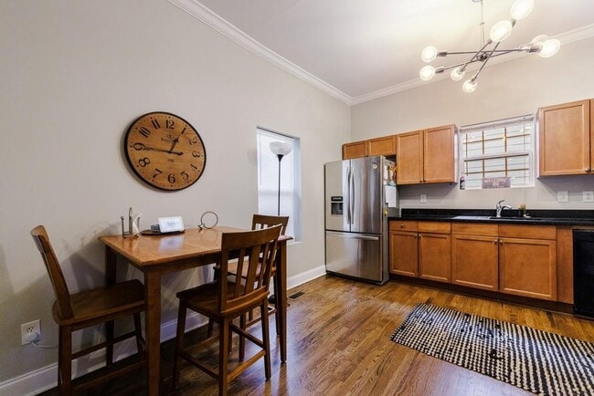 Photo - 358 Clifford Ave NE