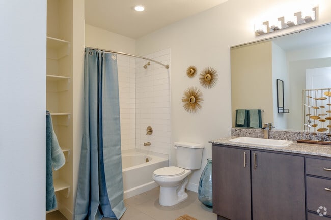 1HAB, 1BA - 788 ft² - Tangent