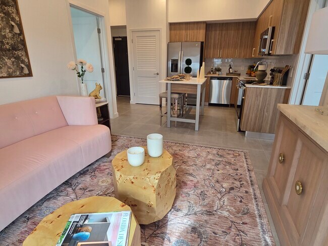 Photo - 1839 Monroe St Unidad B3