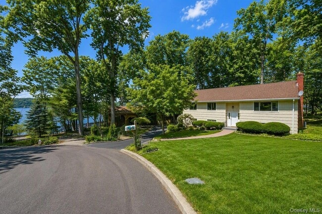 6 Scarborough Cir