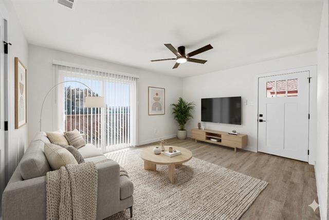 Building Photo - 4824 Wellesley Ave Unit D