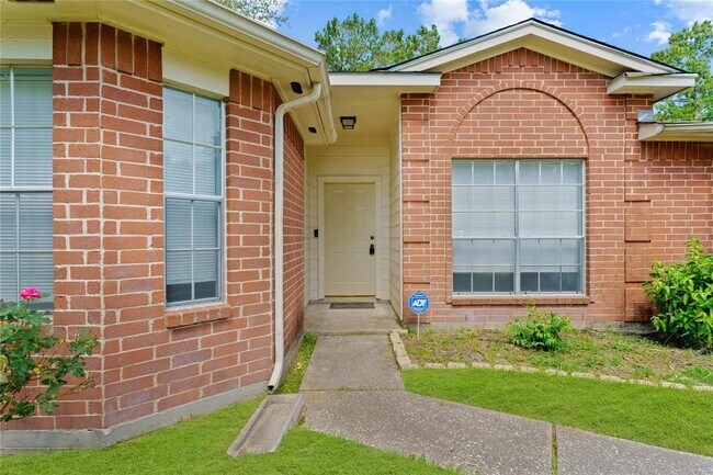 Photo - 19911 Arrowsmith Dr