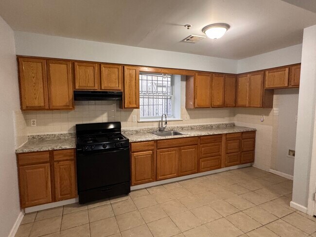 807 S 14th St Unit 1