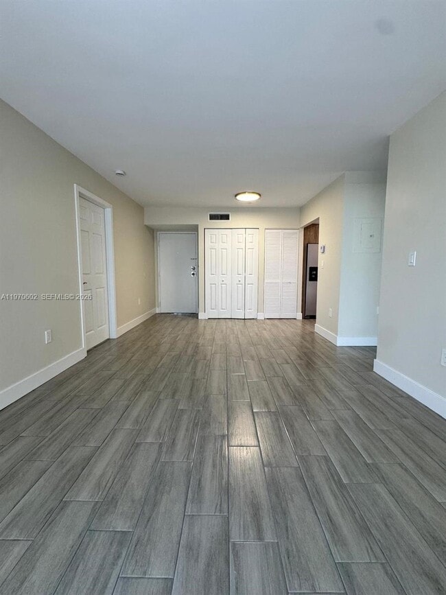 Photo - 8251 NW 8th St Unidad 305