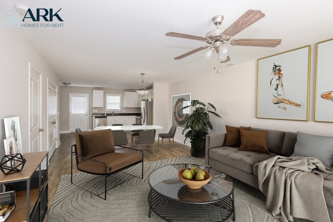 Photo - 132 Rowan St