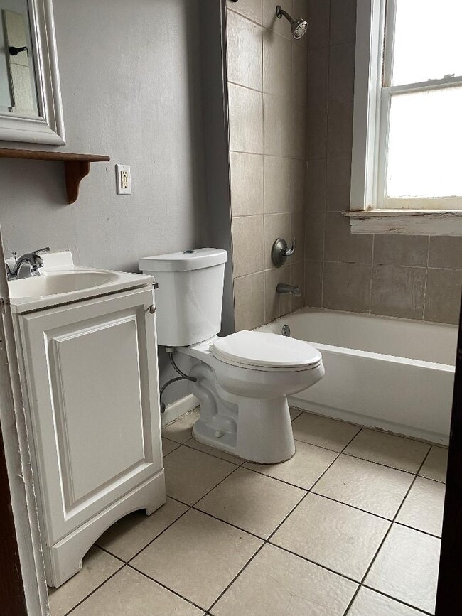Photo - 4015 California Ave Unit 4015-A