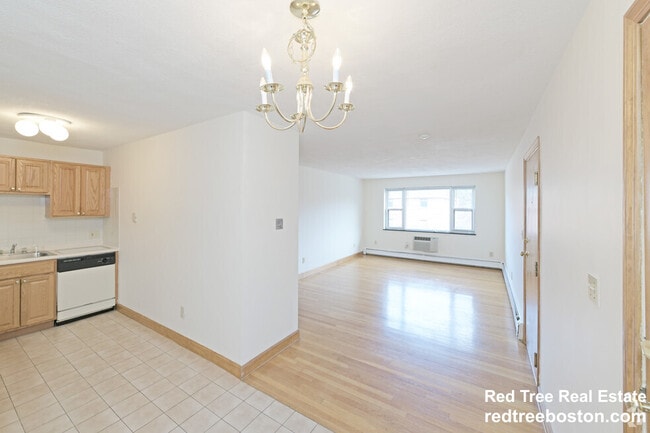 Photo - 286 Grove St Unit 3