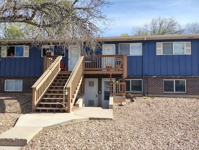 Building Photo - 1026 Westmoreland Rd Unit #2