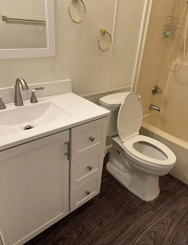 Photo - 3 Bedroom, 2 Bath on 1.5 acres in Hanford