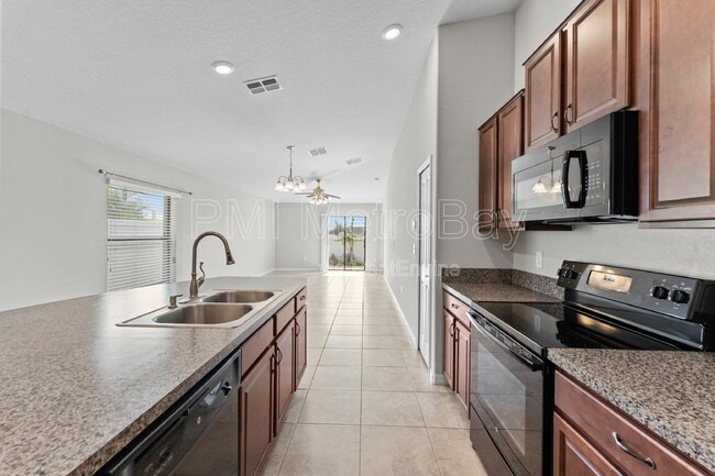 Building Photo - 10208 Carloway Hills Dr