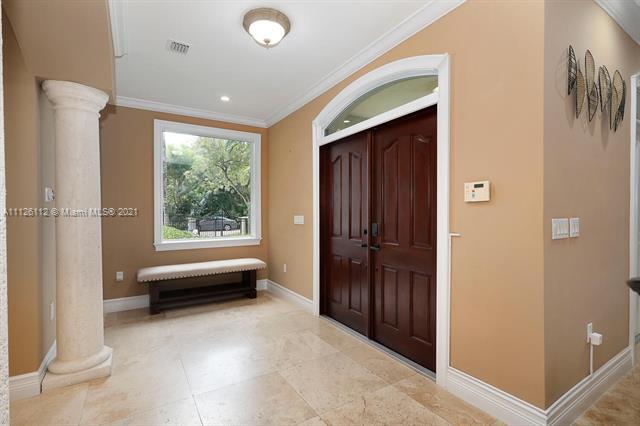 Photo - 4065 Battersea Rd