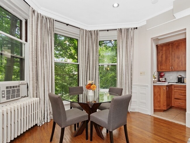 Photo - 340 Tappan St Unidad 1