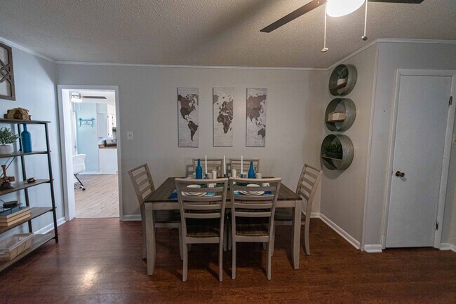 Photo - 9108 Peach Tree Ln