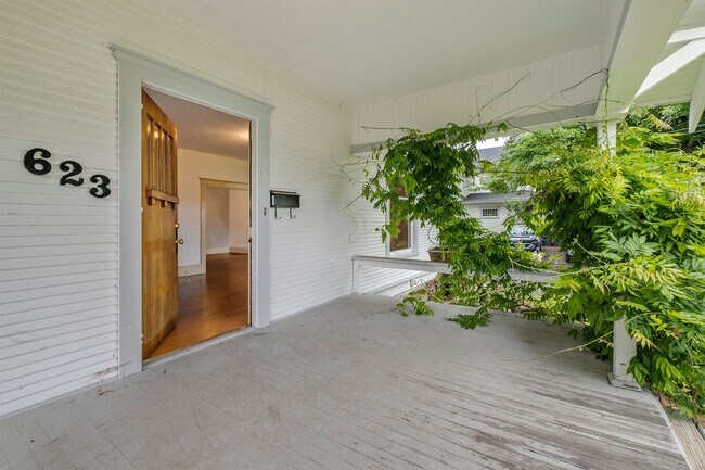 Photo - Charming bungalow