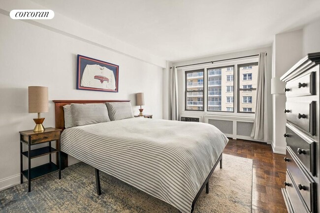 Photo - 245 E 24th St