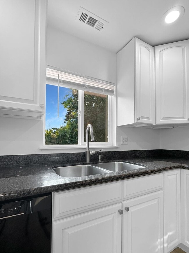 Photo - South Seattle/Seward Park area - Remodeled 4 Bedroom 2 bathroom home - Ready for move in now!