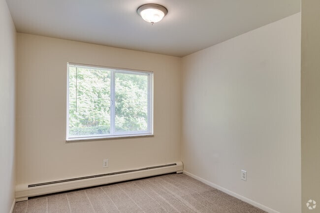 2BR, 1BA - Taft - 1,000SF