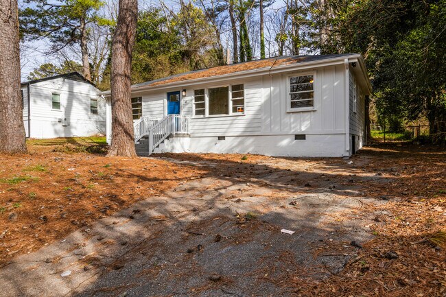 Photo - 45 Baker Dr SW