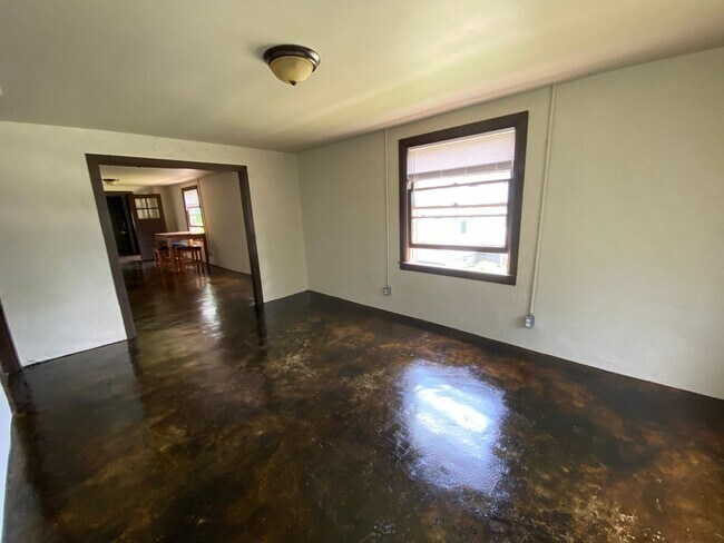 Photo - $500 Off First Months Rent