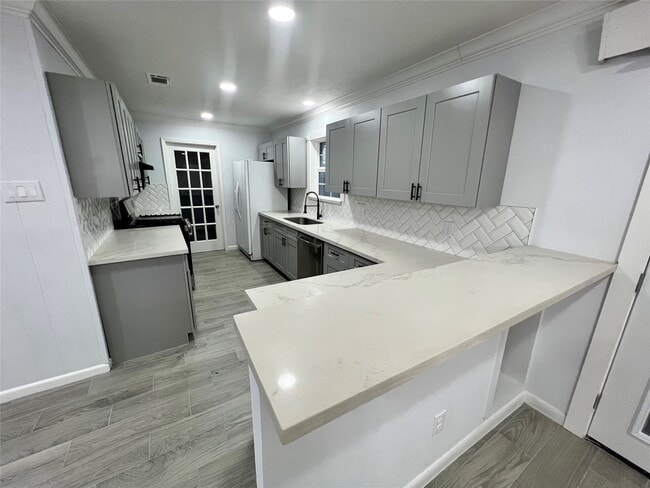 Photo - 1710 Longhorn Dr